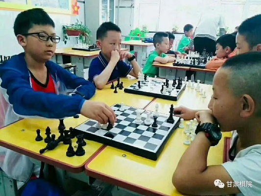 2018年幼儿象棋比赛，让孩子在游戏中学习思考和竞争精神-第3张图片-www.211178.com_果博福布斯